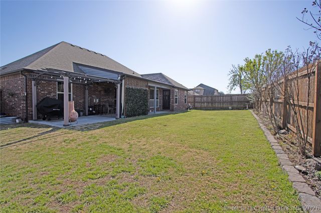 3302 S 208th East Avenue, Broken Arrow, OK 74014