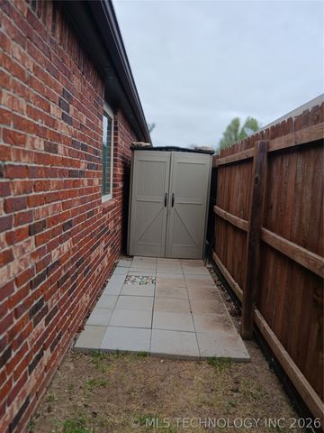 3302 S 208th East Avenue, Broken Arrow, OK 74014