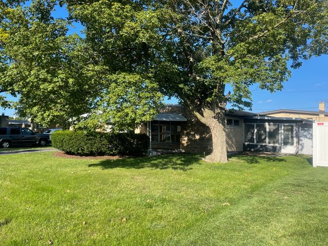 5019 N Ottawa Avenue, Chicago, IL 60656
