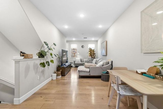 651 Cinnamon, Mountain View, CA 94043