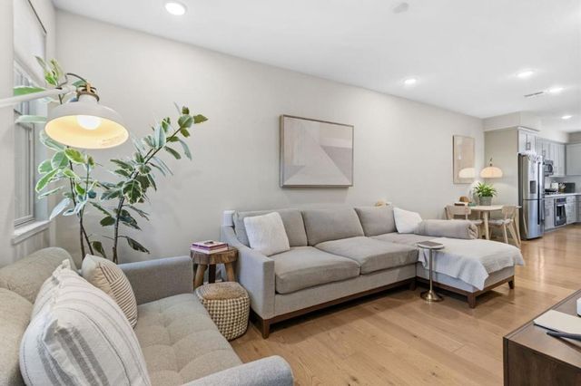 651 Cinnamon, Mountain View, CA 94043