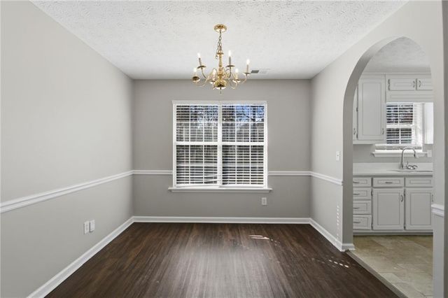 4310 Perrinton Trail, Loganville, GA 30052