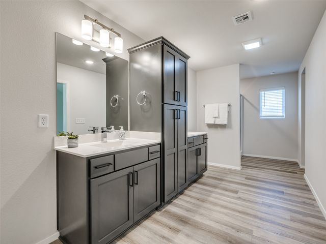 8902 N 73rd East Place, Owasso, OK 74055