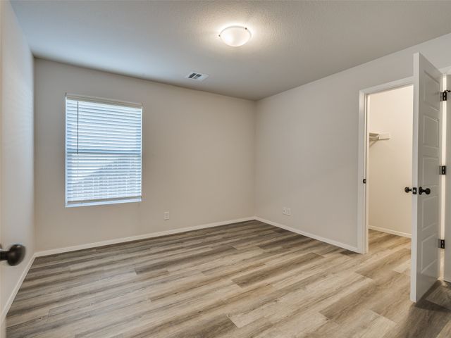 8902 N 73rd East Place, Owasso, OK 74055