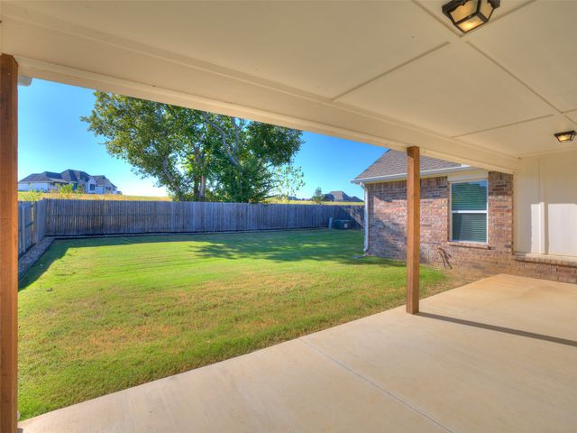 8902 N 73rd East Place, Owasso, OK 74055