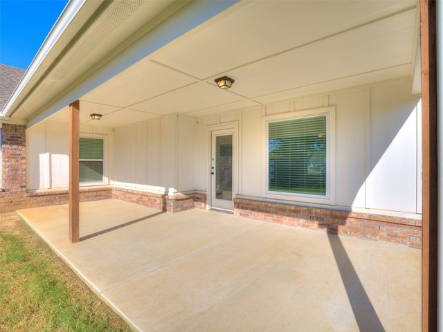 8902 N 73rd East Place, Owasso, OK 74055