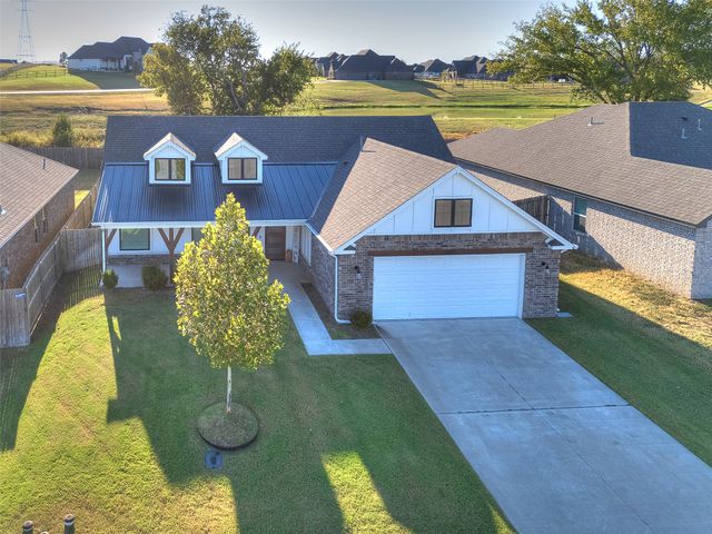 8902 N 73rd East Place, Owasso, OK 74055