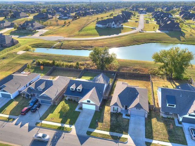 8902 N 73rd East Place, Owasso, OK 74055