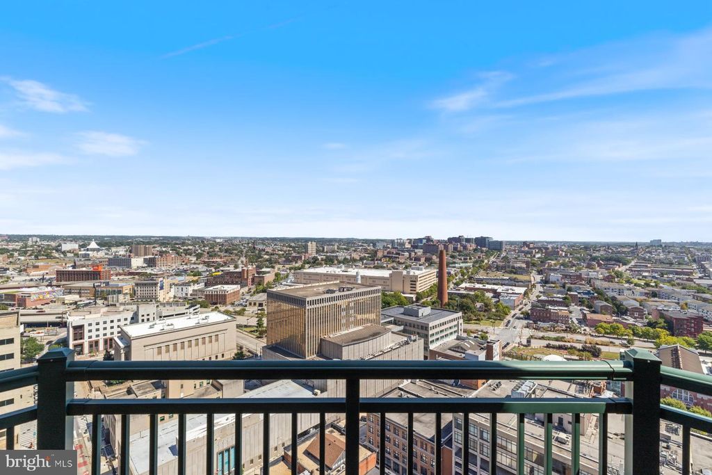 Image 13 of property listing at 414 WATER ST #2512, Baltimore, MD 21202