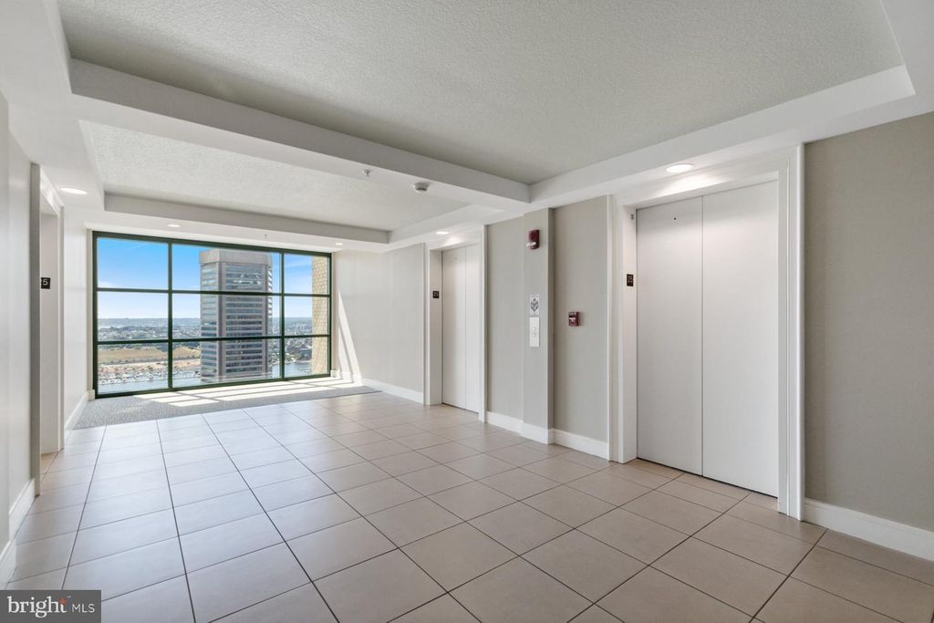 Image 28 of property listing at 414 WATER ST #2512, Baltimore, MD 21202