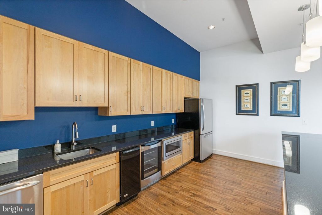 Image 34 of property listing at 414 WATER ST #2512, Baltimore, MD 21202