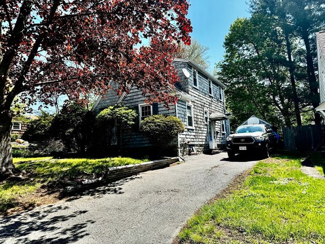 12 Alexander Rd, Worcester, MA 01606