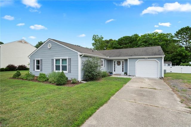 210 Azalea DR, Smithfield, VA 23430