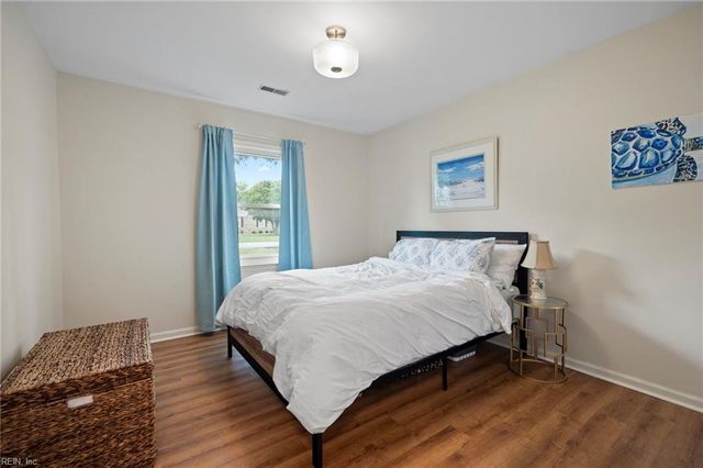 210 Azalea DR, Smithfield, VA 23430