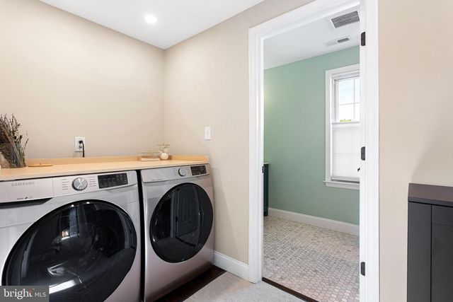 84 VIRGINIA AVE, Westmont, NJ 08108