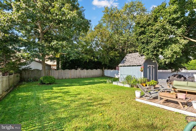 84 VIRGINIA AVE, Westmont, NJ 08108