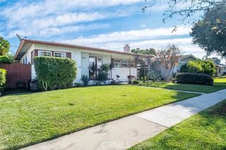 2834 Palo Verde, Long Beach, CA 90815