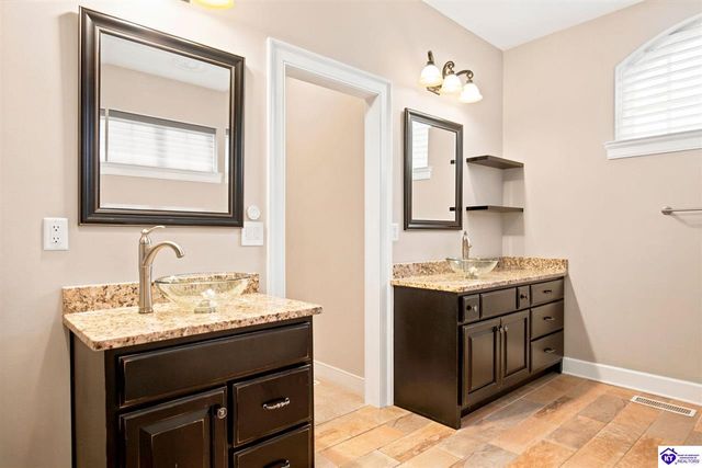 111 Anniston Way, Elizabethtown, KY 42701