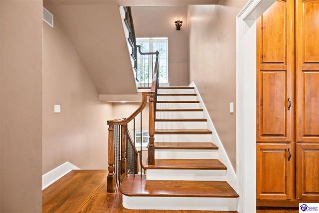 111 Anniston Way, Elizabethtown, KY 42701