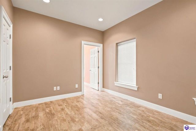 111 Anniston Way, Elizabethtown, KY 42701
