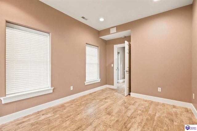 111 Anniston Way, Elizabethtown, KY 42701