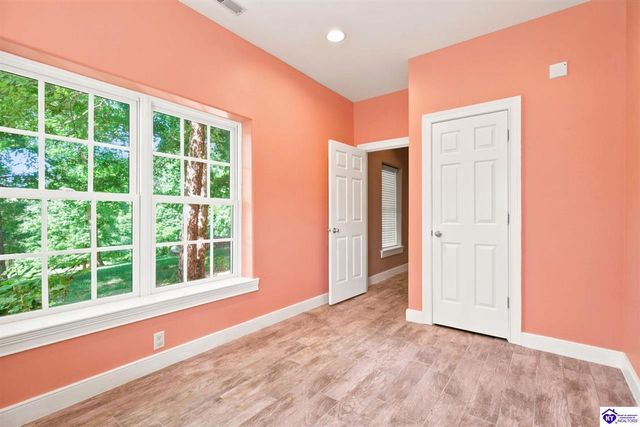111 Anniston Way, Elizabethtown, KY 42701