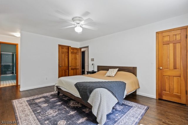 60 Brook Dr, Watchung Boro, NJ 07069