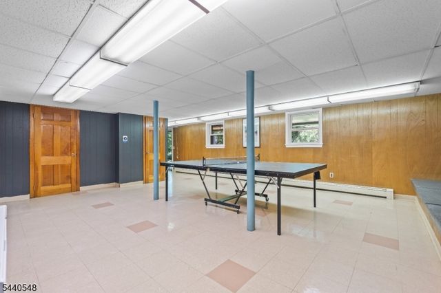 60 Brook Dr, Watchung Boro, NJ 07069