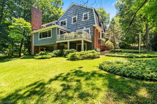60 Brook Dr, Watchung Boro, NJ 07069