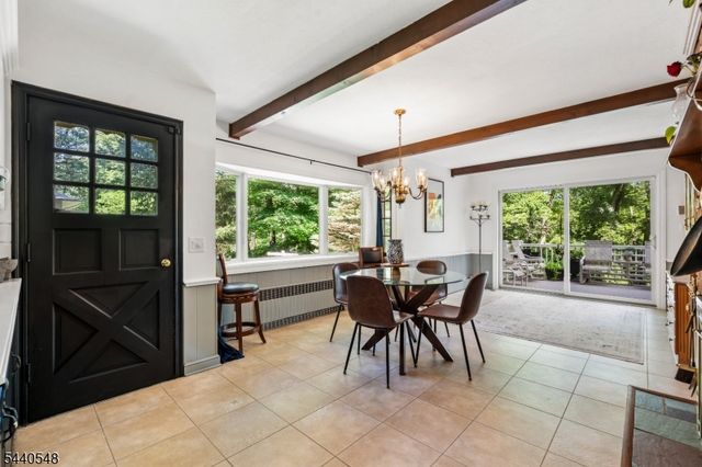 60 Brook Dr, Watchung Boro, NJ 07069