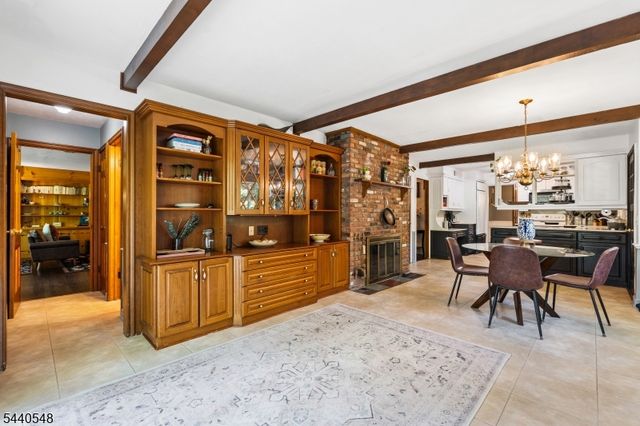 60 Brook Dr, Watchung Boro, NJ 07069