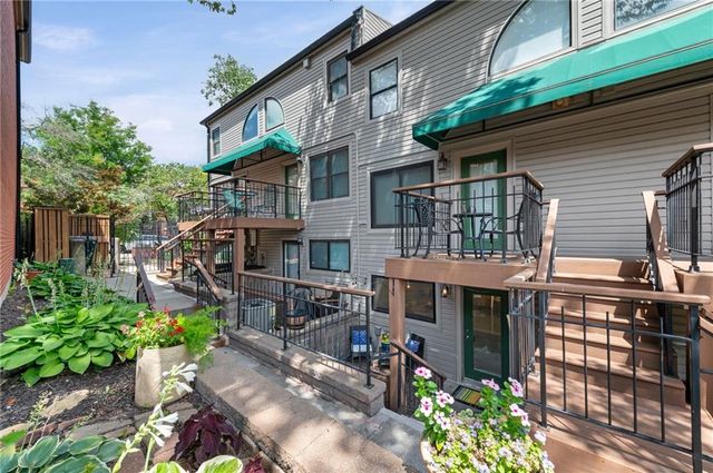 445 W 10th Street, Kansas City, MO 64105
