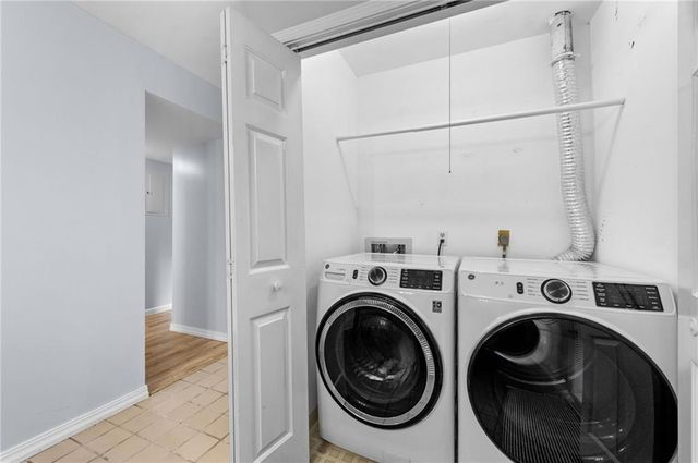 445 W 10th Street, Kansas City, MO 64105