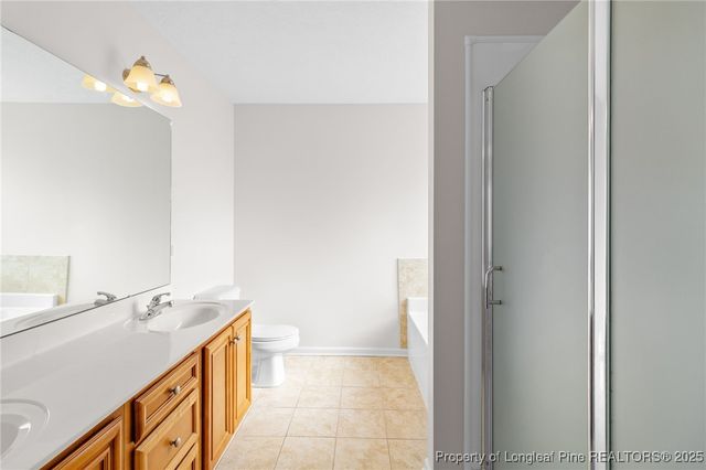 1504 Thoroughbred Trail, Parkton, NC 28371