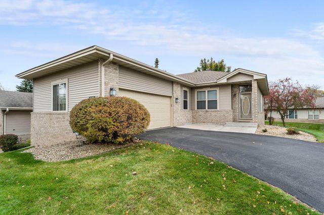 15025 Everleigh Circle, Rosemount, MN 55068
