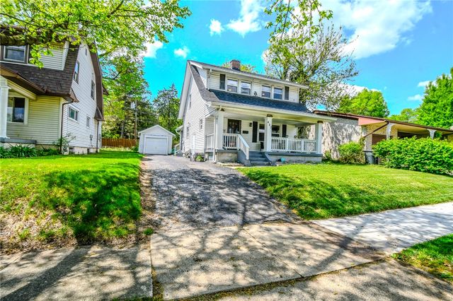 427 Sandalwood Drive, Dayton, OH 45405