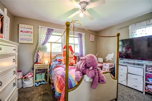 427 Sandalwood Drive, Dayton, OH 45405