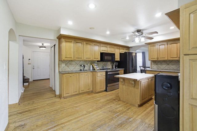 N83W18025 Le Mons DRIVE, Menomonee Falls, WI 53051