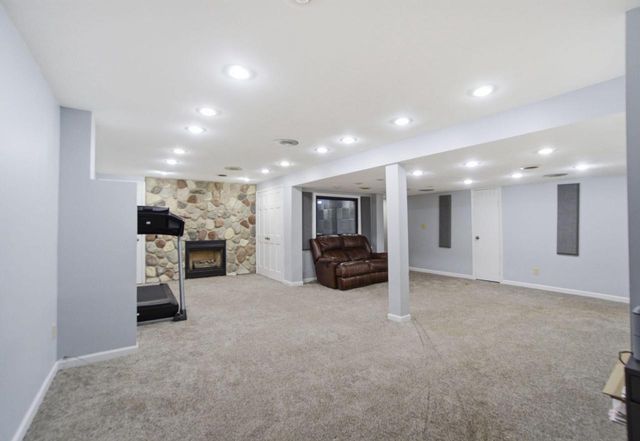 N83W18025 Le Mons DRIVE, Menomonee Falls, WI 53051