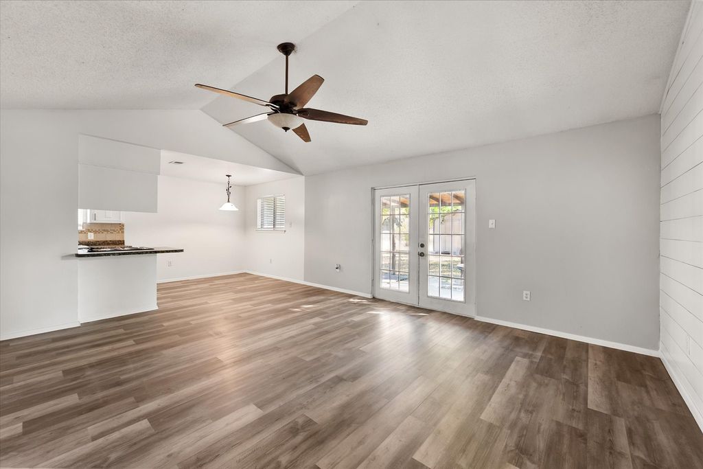 316 NW Summercrest Boulevard, Burleson, TX 76028 — photo 5