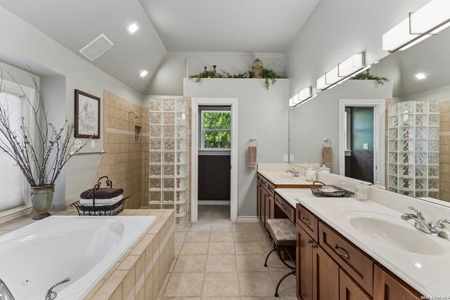 19002 Sweet Mary, San Antonio, TX 78255