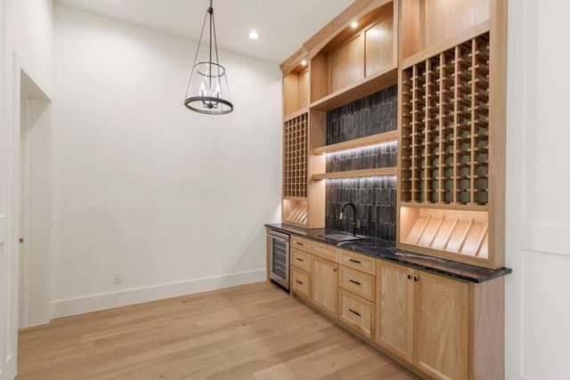 7413 High Meadow Ridge Drive, Montgomery, TX 77316