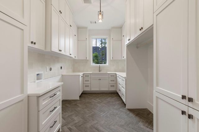 7413 High Meadow Ridge Drive, Montgomery, TX 77316