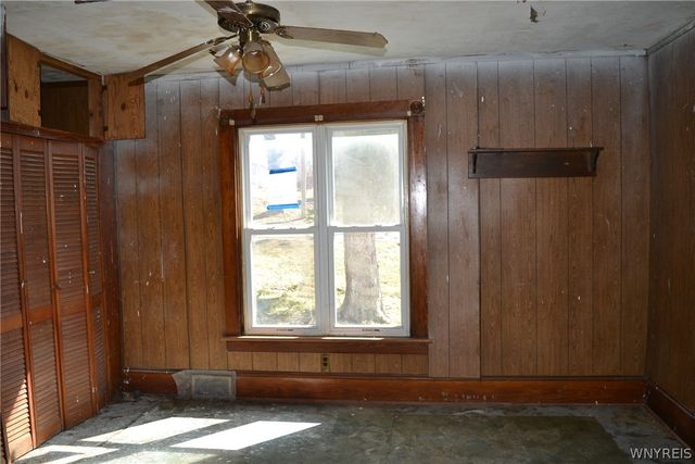 8 Monroe Street, Hanover, NY 14136