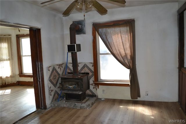 8 Monroe Street, Hanover, NY 14136