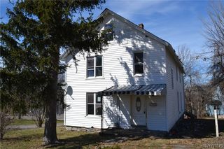 8 Monroe Street, Hanover, NY 14136