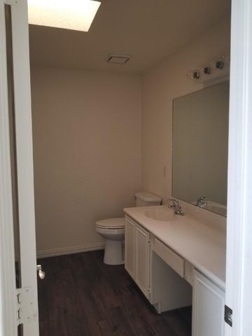 6701 Driffield Circle E, North Richland Hills, TX 76182