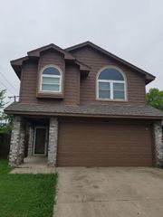 6701 Driffield Circle E, North Richland Hills, TX 76182