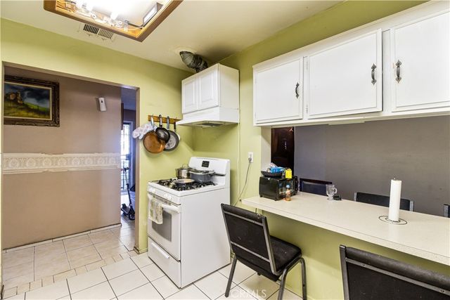 18793 San Bernardino, Bloomington, CA 92316