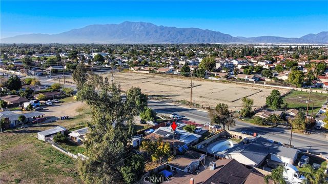 18793 San Bernardino, Bloomington, CA 92316